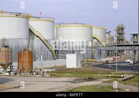 Oxem raffinerie à Mezzana Bigli (Pavie, Italie), la production de biodiesel, de carburant diesel écologique végétale huile découlant principalement de l'huile de colza et de soja transformation Banque D'Images