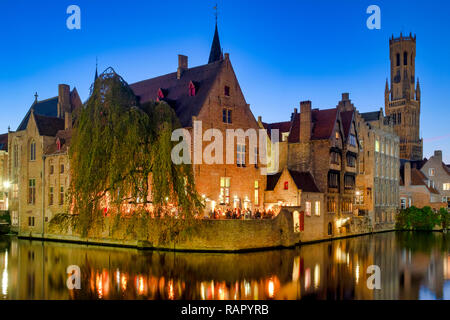 Rozenhoedkaai (Quai du Rosaire) Bruges, Flandre occidentale, Belgique Banque D'Images