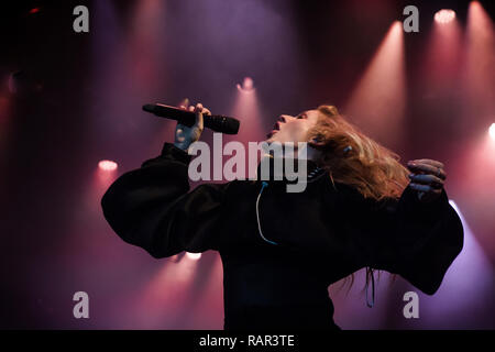 Le Danemark, Skanderborg - 11 août, 2017. La chanteuse et compositrice Ellie Goulding effectue un concert live au cours de la fête de la musique SmukFest danoise en 2017. À l'exception du Danemark. Banque D'Images