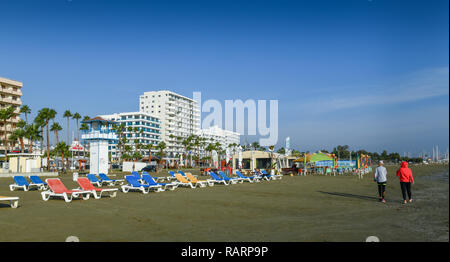 Hôtels en front de mer, Piale Pasar, Larnaka, Chypre, République Strandpromenade, Republik Zypern Banque D'Images