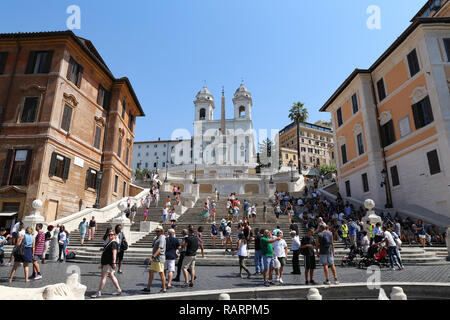 ROME, ITALIE - 21 août 2018 : Les gens en Espagne où est l'un des plus populaire destination de Rome Banque D'Images