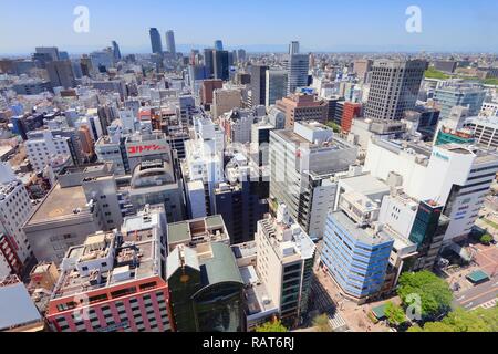 NAGOYA, JAPON - 28 avril 2012 : Vue aérienne de la ville moderne à Nagoya, au Japon. Nagoya est la quatrième plus grande ville du Japon avec une population de 2,28 millions de dollars. Banque D'Images