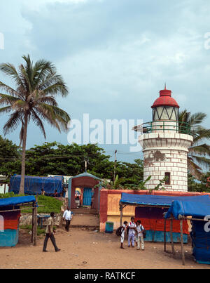 Le Bheeminipatnam phare est la plus courte en Inde et a été construite en 1868. Banque D'Images