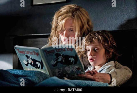 Le BABADOOK 2014 Australie écran film avec Essie Davis, et Noé Wiseman Banque D'Images