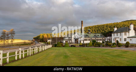 Distillerie Tormore, Single Malt Scotch Whisky Distillery dans le Speyside, en Ecosse Banque D'Images