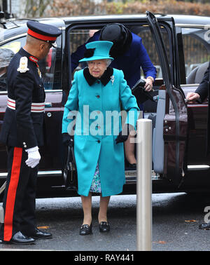 La reine Elizabeth II visite les campus du centre de Londres pour ouvrir le Centre de la reine Elizabeth II, un centre national d'excellence pour les enfants nommé en l'honneur de Sa Majesté la Reine Elizabeth II En vedette : où : London, Royaume-Uni Quand : 05 Déc 2018 Crédit : WENN.com Banque D'Images