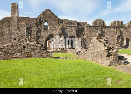 Neath Abbey ruins (12ème siècle), Neath Port Talbot, Pays de Galles, Royaume-Uni Banque D'Images