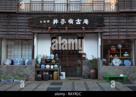 Arita, JAPON - 30 octobre 2018 : Shop avec Arita ware, porcelaine japonaise, réalisés dans la zone autour de la ville Arita Banque D'Images