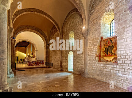 Italie Basilicat Cathédrale Acerenza Madonna en trône avec l'enfant, fresque du 15e siècle Banque D'Images