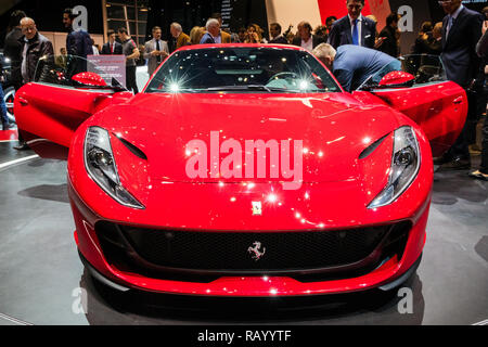 Genève, SUISSE - Le 8 mars 2017 : nouvelle Ferrari 812 Superfast sports car présenté à la 87e Salon International de l'Automobile de Genève. Banque D'Images