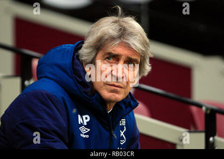 Londres, Royaume-Uni. 5 janvier, 2019. West Ham United Manager Manuel Pellegrini. L'unis en FA Cup, 3ème tour, West Ham United v Birmingham City au stade de Londres, Queen Elizabeth Olympic Park de Londres le samedi 5 janvier 2019. Ce droit ne peut être utilisé qu'à des fins rédactionnelles. Usage éditorial uniquement, licence requise pour un usage commercial. Aucune utilisation de pari, de jeux ou d'un seul club/ligue/dvd publications pic par Steffan Bowen/Andrew Orchard la photographie de sport/Alamy live news Banque D'Images