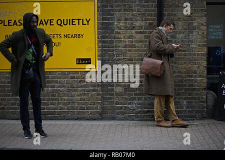 Londres, Royaume-Uni. 5e jan 2019. London Fashion Week Men's.Street Style-London Fashion Week AW hommes19, 5e Jan 2019-UK Crédit : sherion mullings/Alamy Live News Banque D'Images