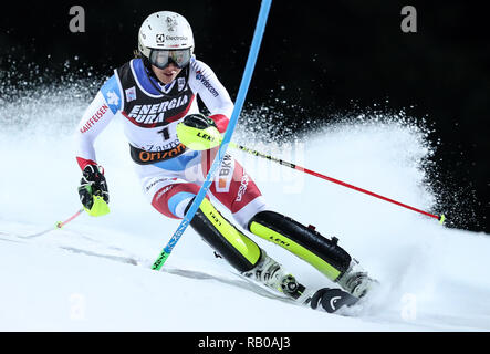 Zagreb, Croatie. 5e Jan, 2019. (SP) CROATIE-Zagreb-COUPE DU MONDE DE SKI FIS-SNOW QUEEN TROPHY Wendy Holdener de Suisse en compétition lors de la course de slalom dames à la Coupe du Monde de ski FIS Snow Queen Trophy 2019 à Zagreb, Croatie, janv. 5, 2019. Credit : Sanjin Strukic/Xinhua/Alamy Live News Banque D'Images