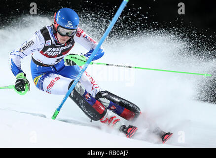 Zagreb, Croatie. 5e Jan, 2019. (SP) CROATIE-Zagreb-COUPE DU MONDE DE SKI FIS-SNOW QUEEN TROPHY Petra Vlahova de Slovaquie est en concurrence au cours de la Ladies' course de slalom à la Coupe du Monde de ski FIS Snow Queen Trophy 2019 à Zagreb, Croatie, janv. 5, 2019. Credit : Sanjin Strukic/Xinhua/Alamy Live News Banque D'Images