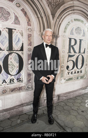 7 septembre 2018 - Anderson Cooper assiste à la Ralph Lauren 50e anniversaire au cours de la Fashion Week de New York chez Bethesda Terrace le 7 septembre 2018 à New York. (Crédit Image : © Wonwoo Lee/Zuma sur le fil) Banque D'Images