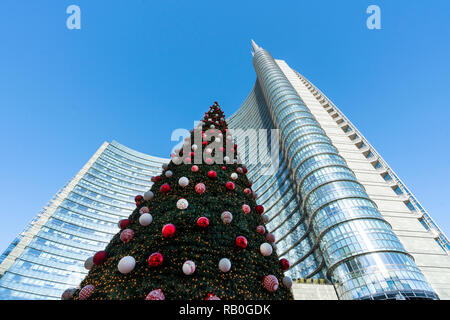 La tour d'Unicredit conçu par l'architecte César Pelli, dans le quartier Isola à Milan, Italie Banque D'Images