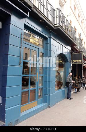 Une vue générale de Jamie's Italian Restaurant à Greenwich après un incendie s'est produit Où : London, Royaume-Uni Quand : 10 Mar 2015 Crédit : Steve Finn/WENN Banque D'Images