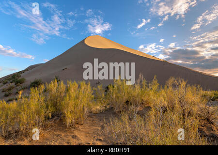 Le chant des dunes au Kazakhstan Banque D'Images