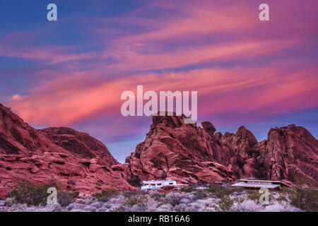 Vallée de Feu Park, Overton, Nevada, USA, Coucher de soleil au camping Banque D'Images