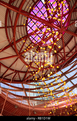 Le California ScienCenter, accueil de la navette spatiale Endeavour en Samuel Oschin Pavilion, Exposition Park, Los Angeles, CA. Banque D'Images