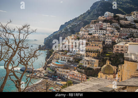 Belle vue sur la ville de Positano sur la côte amalfitaine Banque D'Images