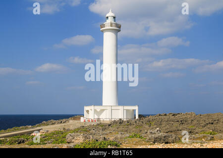 Phare de Cap Zanpa, village de Yomitan, Okinawam au Japon Banque D'Images