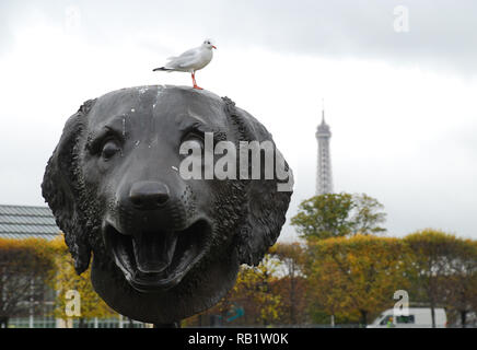 La sculpture à Paris Jardin des Tuileries (jardin des Tuileries). Jardin a été créé par Catherine de Médicis en 1564. Paris, France Banque D'Images