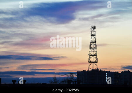 Téléphone mobile Station de Base du mât à Gdansk, Pologne. 31 décembre 2018 © Wojciech Strozyk / Alamy Stock Photo Banque D'Images