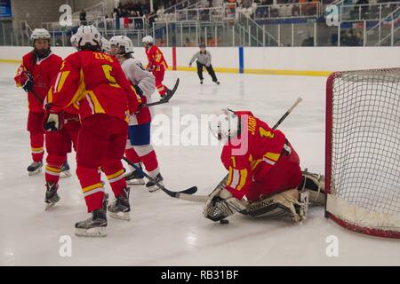 Dumfries, Royaume-Uni. 6 janvier 2019. Jiang Han de Chine faire une sauvegarde contre la France en 2019, le hockey sur glace U18 Women's World Championship, Division 1, Groupe B de Dumfries bol de glace. Crédit : Colin Edwards/Alamy Live News. Banque D'Images