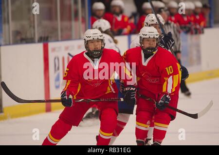 Dumfries, Royaume-Uni. 6 janvier 2019. Zeng et yuyu Huiru Zhan jouant pour la Chine dans le Hockey sur glace 2019 U18 Women's World Championship, Division 1, Groupe B de Dumfries bol de glace. Crédit : Colin Edwards/Alamy Live News. Banque D'Images