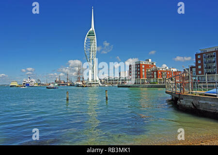 Spinnaker Tower, Portsmouth Gunwharf Quay, Hampshire, Banque D'Images