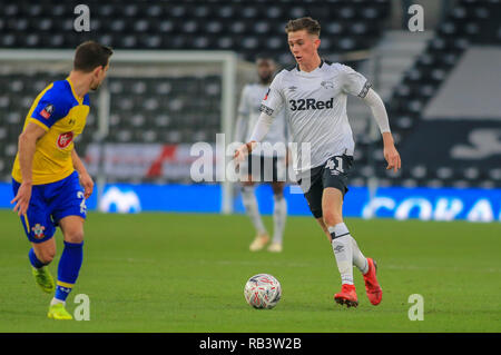 5 janvier 2019, Pride Park, Derby, England ; l'unis en FA Cup, 3ème tour, Derby County vs Southampton ; Max Oiseau (41) de Derby County avec la balle Crédit : Craig Milner/News Images images Ligue de football anglais sont soumis à licence DataCo Banque D'Images