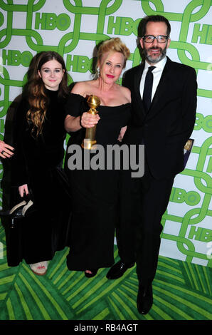 Los Angeles, Californai, USA. 6 janvier, 2019. Harlow Olivia Callipe Jane et sa mère l'actrice Patricia Arquette et Eric White assister à HBO's deux Golden Globes After Party le 6 janvier 2019 à environ 55 Restaurant à Los Angeles, Californie. Credit : Barry King/Alamy Live News Banque D'Images