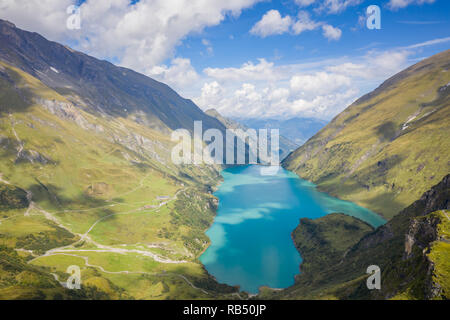 Kaprun, Autriche - septembre 6, 2018. Donnant sur le réservoir de haute montagne Stausee Mooserboden à Kaprun. Banque D'Images