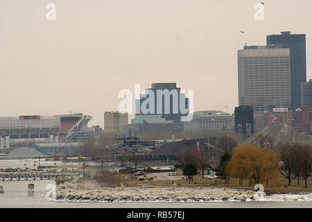 Cleveland, Ohio, États-Unis. Edgewater Park près du centre-ville de Cleveland en hiver. Banque D'Images