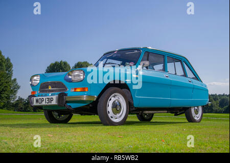 1976 Citroën Ami Super, voiture familiale française Banque D'Images