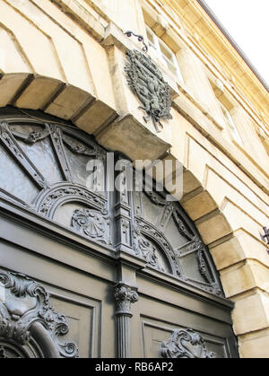 Les portes et portails anciens, le patrimoine culturel sous la forme d'arches, portes et portails. Banque D'Images