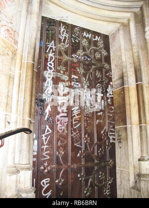 Les portes et portails anciens, le patrimoine culturel sous la forme d'arches, portes et portails. Banque D'Images