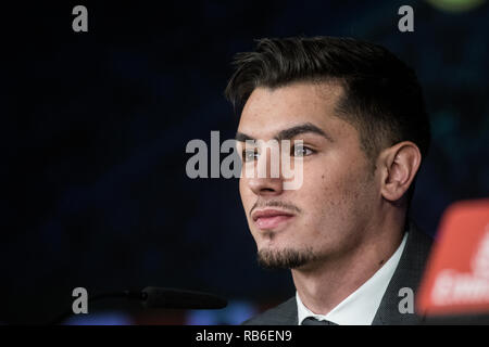 Madrid, Espagne. 7 janvier, 2019. Brahim Diaz au cours de sa présentation, après avoir signé pour le Real Madrid au stade Santiago Bernabeu. Credit : Marcos del Mazo/Alamy Live News Banque D'Images