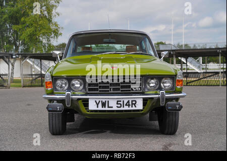 1976 Rover 3500S - boîte de vitesses mécanique V8 Rover P6 enregistrés en 1977 après la fin de la production Banque D'Images