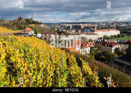 Vue panoramique de la ville de Prague vu du château de Prague, République tchèque. Banque D'Images