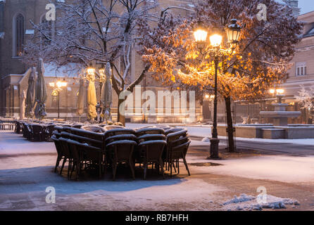 Matin d'hiver à Novi Sad, en Voïvodine, Serbie. Banque D'Images