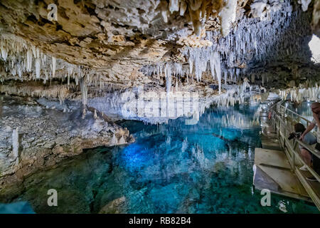 Hamilton, Burmuda. Crystal caves est l'une des Bermudes doivent voir merveilles naturelles. Banque D'Images