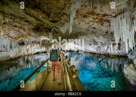 Hamilton, Burmuda. Crystal caves est l'une des Bermudes doivent voir merveilles naturelles. Banque D'Images