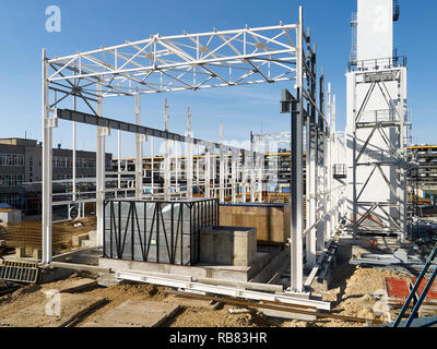 Site de construction de la production chimique moderne dans le processus d'assemblage de séparation de l'air cryogénique ministère avec des structures métalliques et équipement Banque D'Images