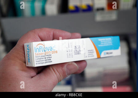 D'excellente réputation. Médicaments dans un tiroir coulissant. Vaccin. La France. Banque D'Images