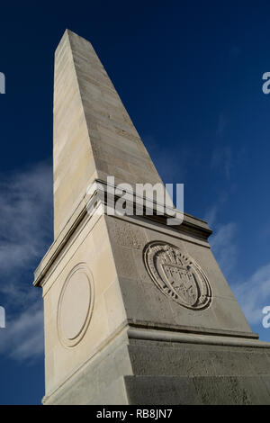 War Memorial (aussi connu sous le nom de "monument") à Southport, Angleterre sur une belle journée ensoleillée. Banque D'Images