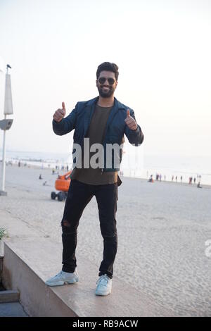 Mumbai, Inde. 7 janvier, 2019. Vicky Bollywood Kaushal, Paresh Rawal et Yami Gautam et starcast faisant la promotion de leur film à venir à URI et Sun Sand Hotel Juhu à Mumbai en Inde le 7 jan 2019 : Crédit Prodip Guha/Alamy Live News Banque D'Images