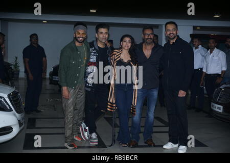 Mumbai, Inde, le 7 jan 2019 : Bollywood acteur Ranveer Singh, rohit shetty ,karon jahor ajay devgan et est venu à karan on jahor house pour film SIMBA succès partie aat khar à Mumbai en Inde le 7 jan 2019 . Photo par Prodip Guha Banque D'Images