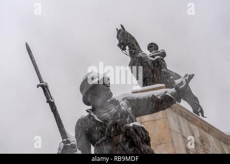 Ankara/Turkey-December 06 2019 : vue rapprochée de la statue d'Ataturk dans quartier Ulus en hiver Banque D'Images